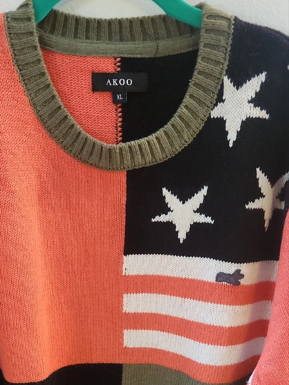 AKOO Colorblock Graphic Crewneck Sweater in Orange, Black, Olive